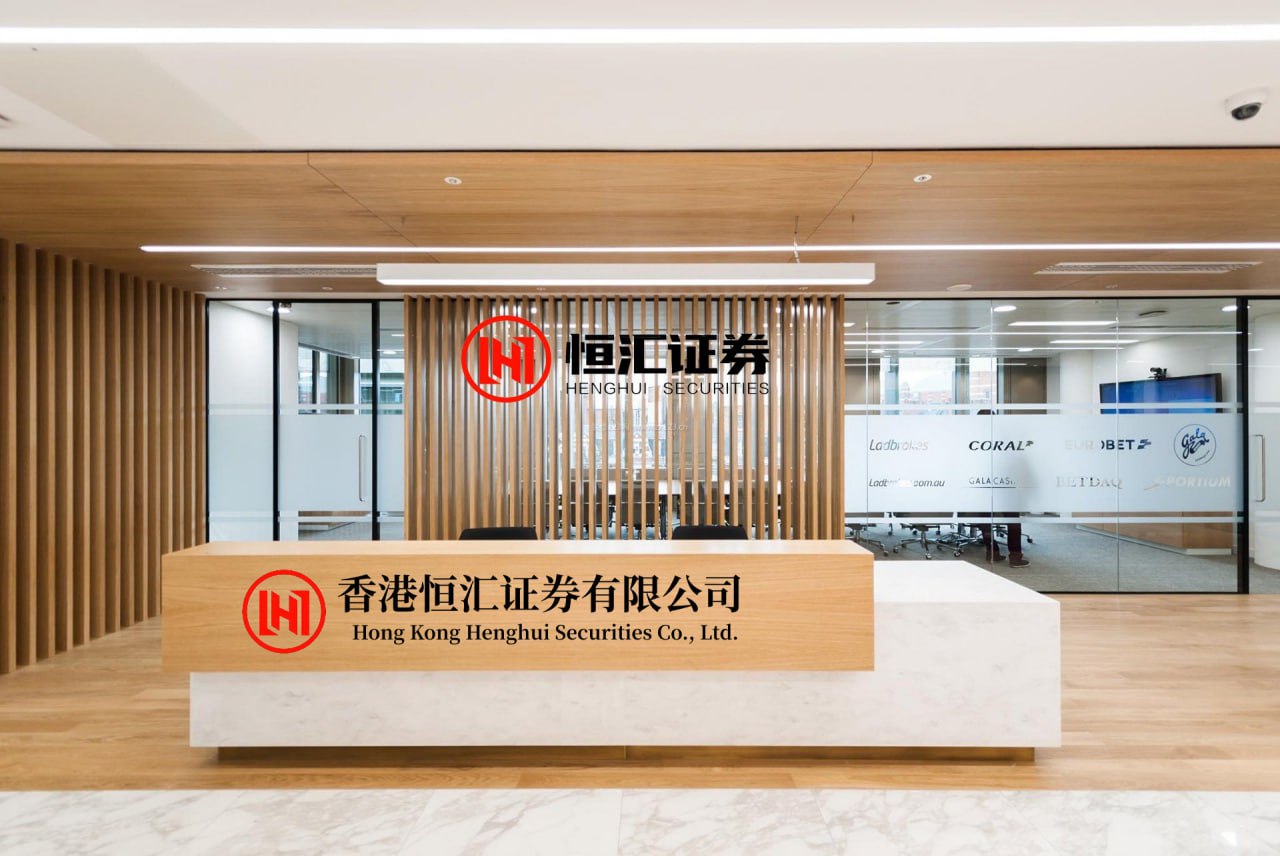 在线配资门户官网 投顾“做加法” 分析师“做减法”